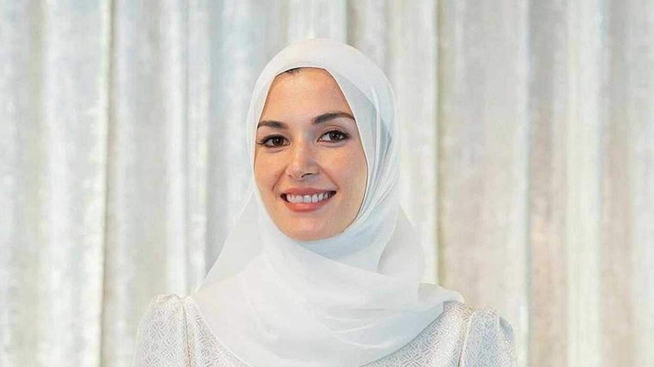 Cantiknya Anisha Rosnah Calon Istri Pangeran Mateen Brunei di Acara Khatam Alquran, Busananya Elegan dan Simpel