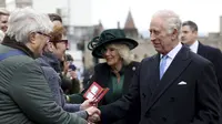 Raja Charles III saat menghadiri misa Paskah 2024. (Hollie Adams/Pool Photo via AP)