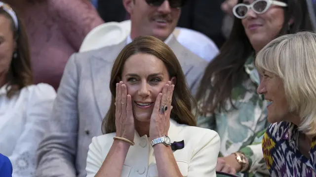 Ikut Tren, Kate Middleton Menumpuk 4 Cincin Pertama Kalinya Saat Tampil di Wimbledon 2025
