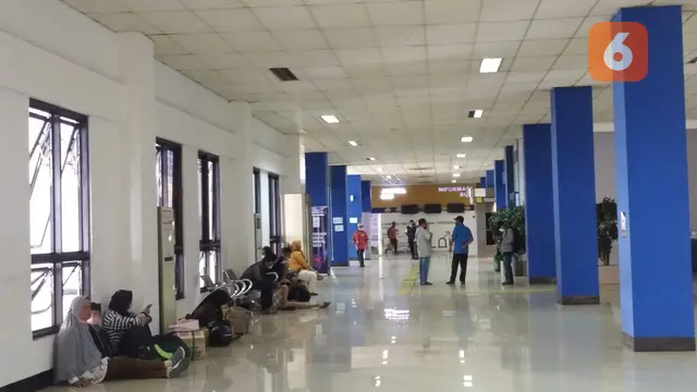 Puncak Mudik di Terminal Tirtonadi Solo