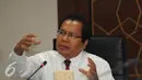 Menteri Koordinator Kemaritiman dan Sumber Daya, Rizal Ramli saat memberi keterangan usai menggelar rapat koordinasi di Gedung BPPT, Jakarta, Senin (21/9/2015). Rakor membahas potensi gas yang ada di Blok Masela. (Liputan6.com/Helmi Fithriansyah)