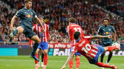 Menjamu RB Leipzig, Atletico Madrid berhasil unggul dengan skor 2-1. (OSCAR DEL POZO/AFP)
