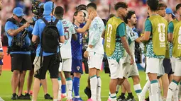 Pelukan Penuh Makna Cristiano Ronaldo dan Luka Modric