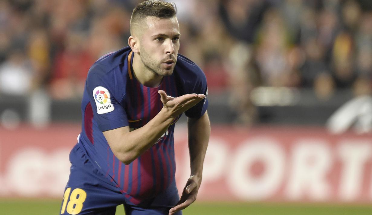 Bek Barcelona, Jordi Alba menerima bayaran per minggu sebesar 100.000 pound sterling dan memiliki kontrak dengan tim Catalan tersebut hingga 2020. (AFP/Jose Jordan)