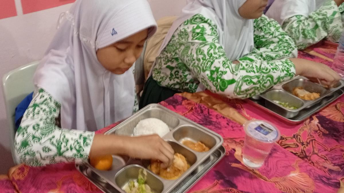 Cerita Siswa Sekolah Batam Rindu Rasa Pedas di Menu Makan Bergizi Gratis