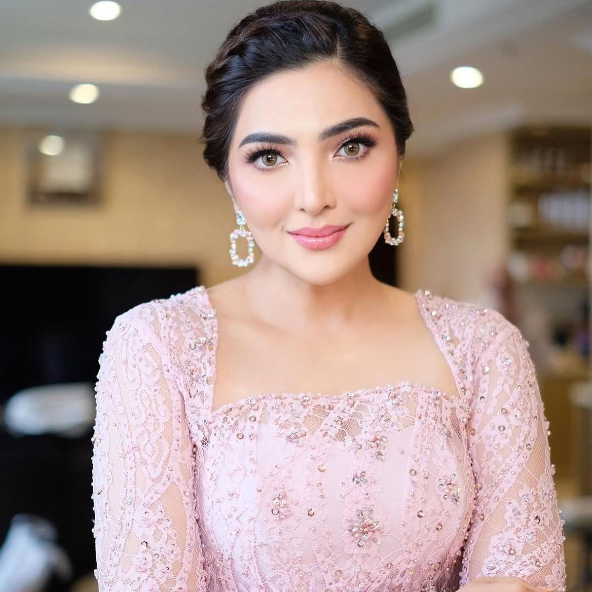 Potret Ashanty Kenakan Berbagai Model Kebaya (credit: instagram/ashanty_ash)