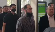 Potret Khalid Basalamah Hadiri Sidang Korupsi Kuota Haji