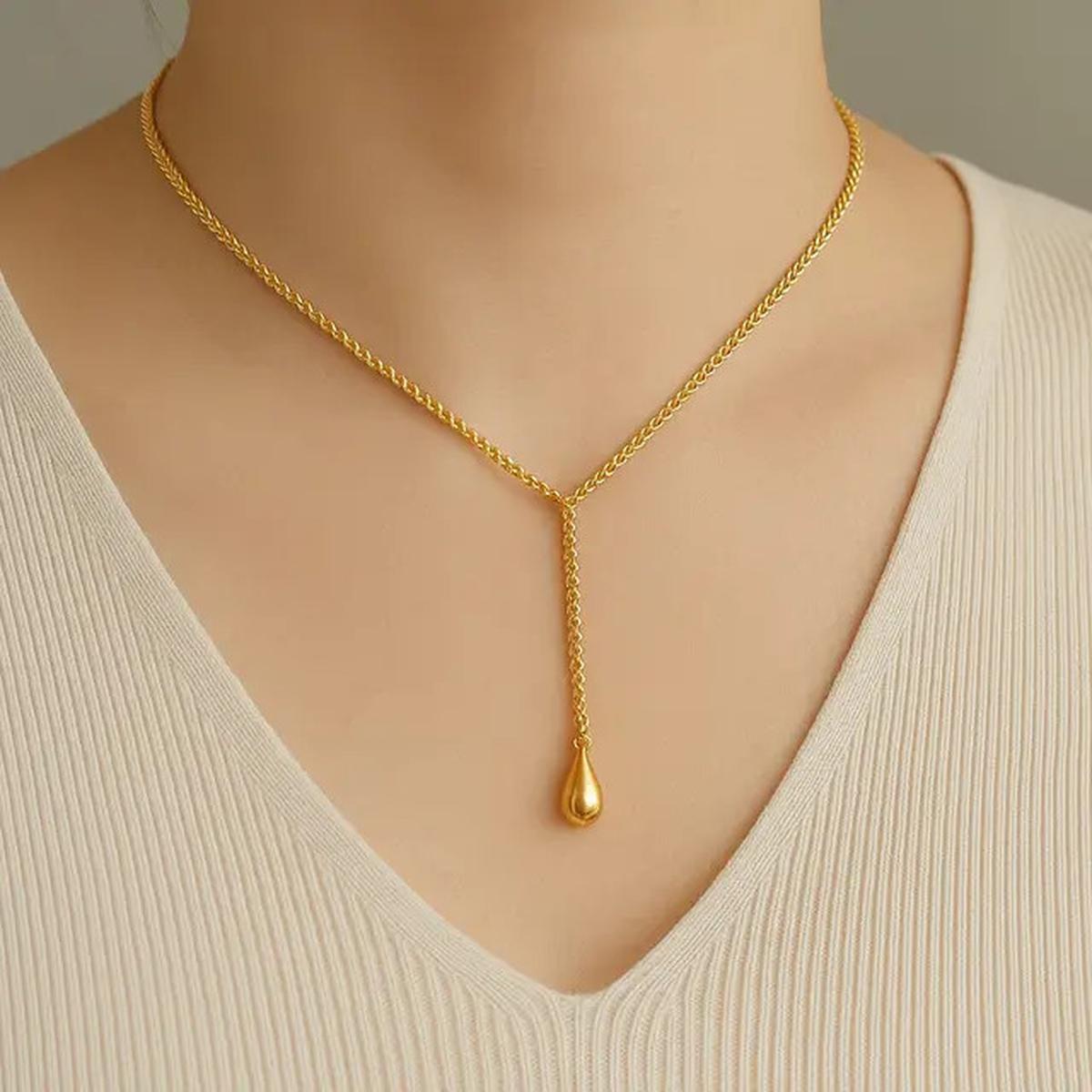 Kalung Panjang &amp; Tipis di Leher Pendek? Coba Ganti dengan Model Matinee Biar Leher Terlihat Jenjang