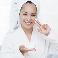 Gunakan moisturizer setiap hari sebagai perawatan kulit paling utama/copyright freepik