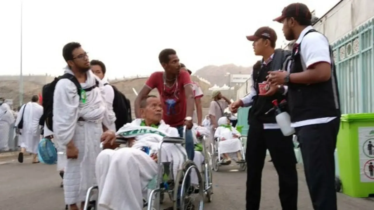 Kursi roda jemaah haji