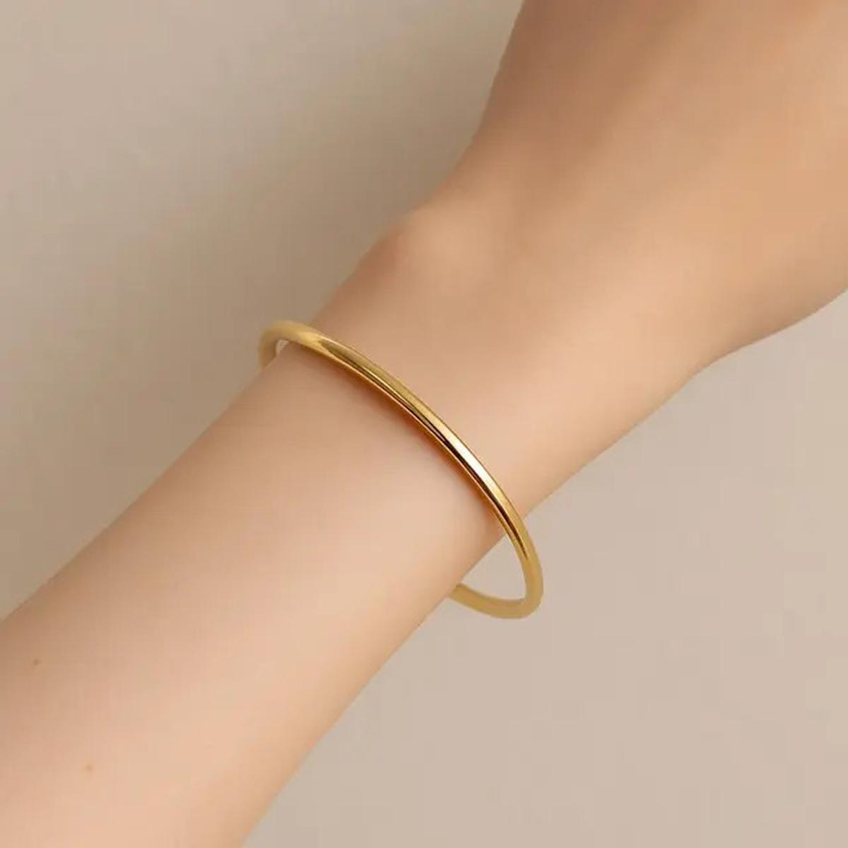 10 Model Gelang Emas Bangle Kekinian 2025 untuk Tangan Kecil, Tampil Elegan dan Modis