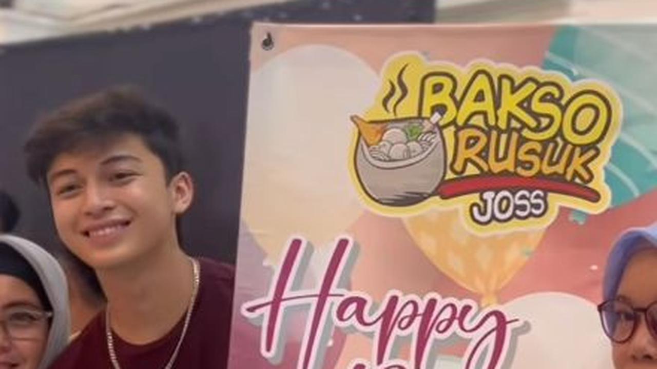 Momen Kejutan Ulang Tahun Raden Rakha Pemain Magic 5 ke-17, Dapat Banyak Kado