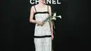 Masih dari Chanel, Laura Basuki terima penghargaan Marie Claire dengan dress renda yang cantik [@laurabas]