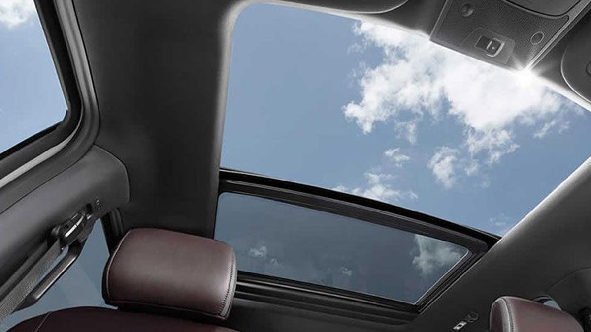 Ini Dia Bedanya Sunroof, Moonroof, dan Panoramic Roof Berita