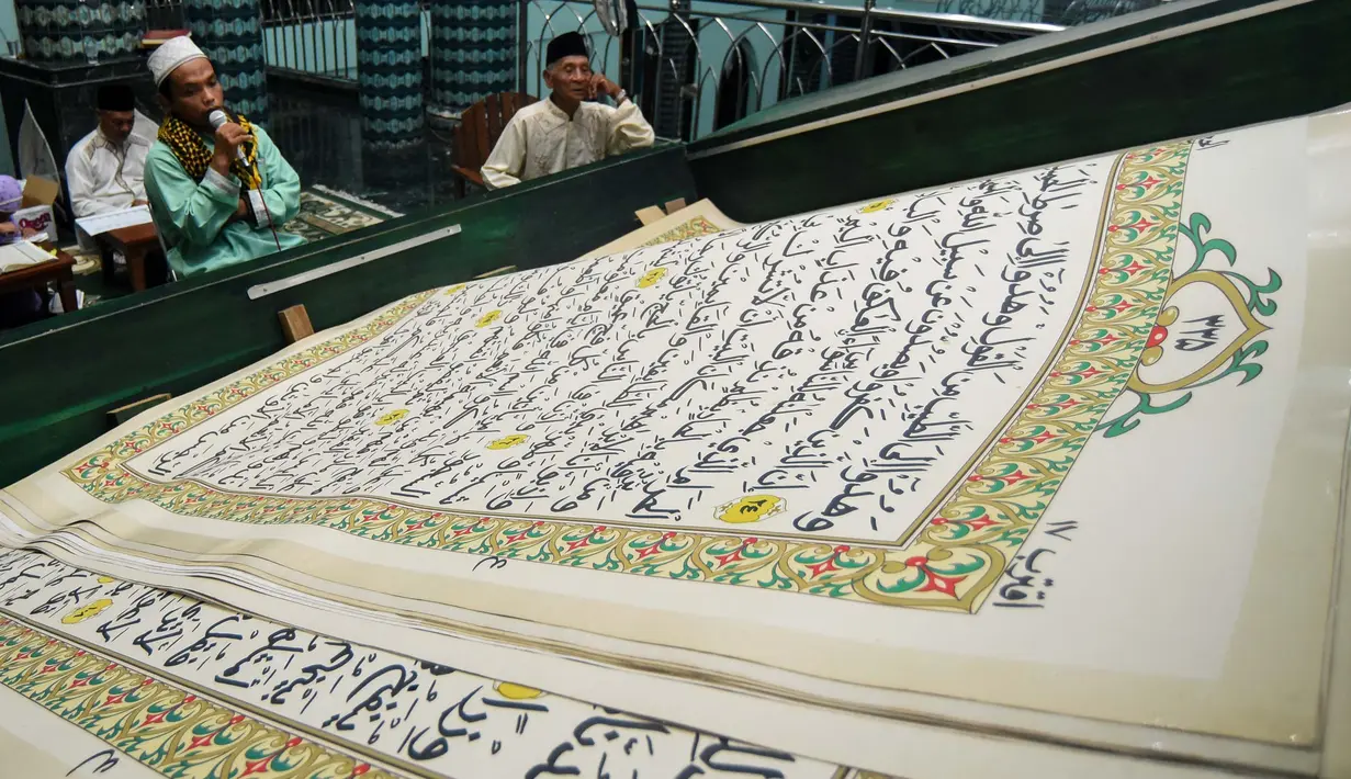 Di bulan Ramadan, umat Islam tidak hanya identik dengan menahan lapar dan haus pada siang hari. (Noly Falah/AFP)