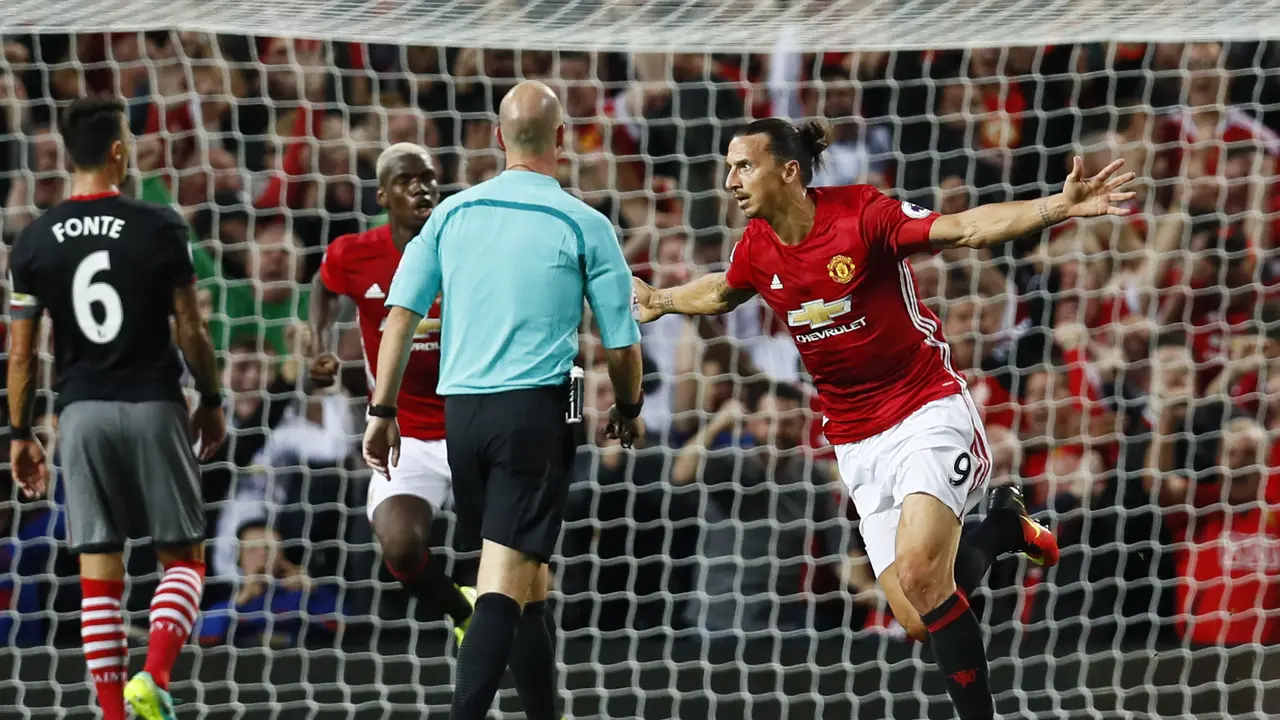 Striker Manchester United (MU) Zlatan Ibrahimovic