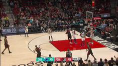 Berita video game recap NBA 2017-2018 antara Portland Trail Blazers melawan Charlotte Hornets dengan skor 109-103.