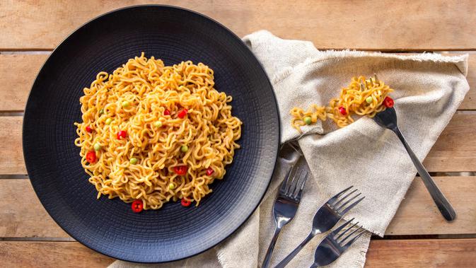 Resep Mie Goreng Pedas Gurih Pakai Mie Telor Lifestyle Fimela Com