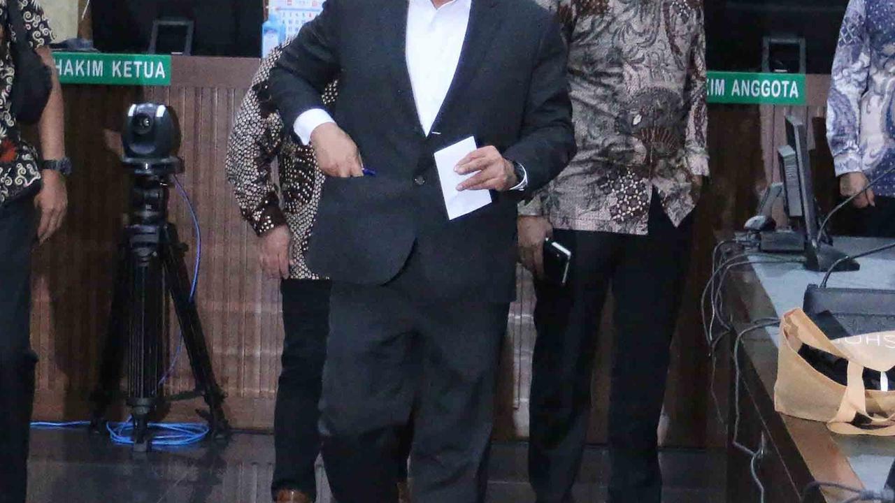 FOTO: Hasto Kristiyanto Divonis 3,5 Tahun Penjara Terkait Kasus Harun Masiku