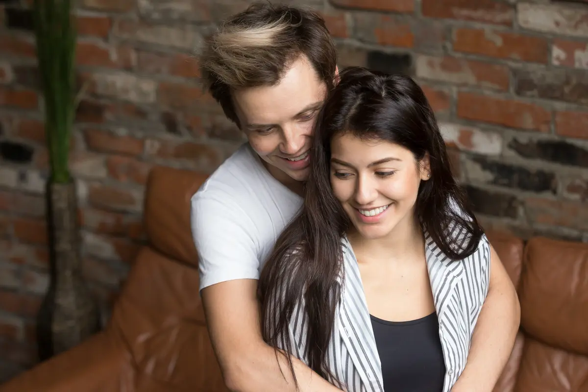 pasangan cinta
