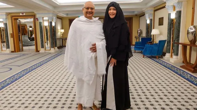 7 Momen Maia Estianty Bareng Irwan Mussry  Umrah Usai Menikah