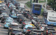 Perjuangan Haru Gadis Cilik Banting Tulang di Pinggir Jalan Demi Keluarga, Kemampuan Tambal Bannya Tuai Pujian