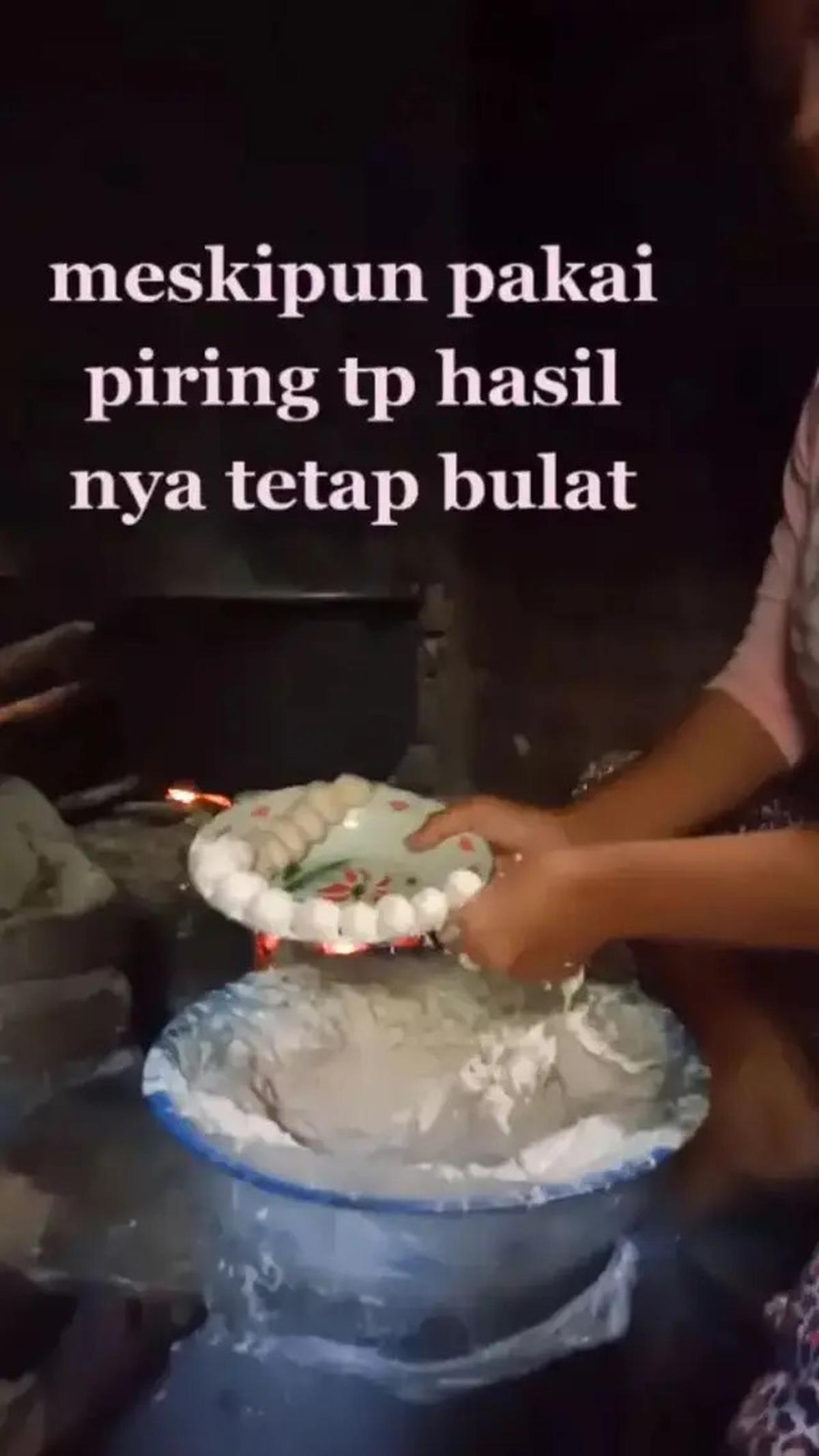 Cara Mencetak Bakso Lebih Cepat dan Bulat Sempurna Tanpa Sendok