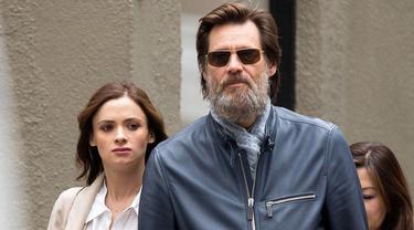 Perjalanan Hidup Cathriona White Mantan Kekasih Jim Carrey News Entertainment Fimela Com