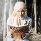 Membaca al-quran namun tak mengamalkannya akan sangat merugi | Copyright: muslimahphotography.blogspot.com