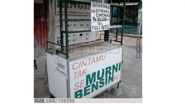 6 Spanduk Jual Bensin Ini Unik Banget, Bikin Ngakak