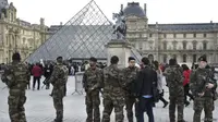 Museum Prancis Kembali Dibuka, Menara Eiffel Mulai Bersinar