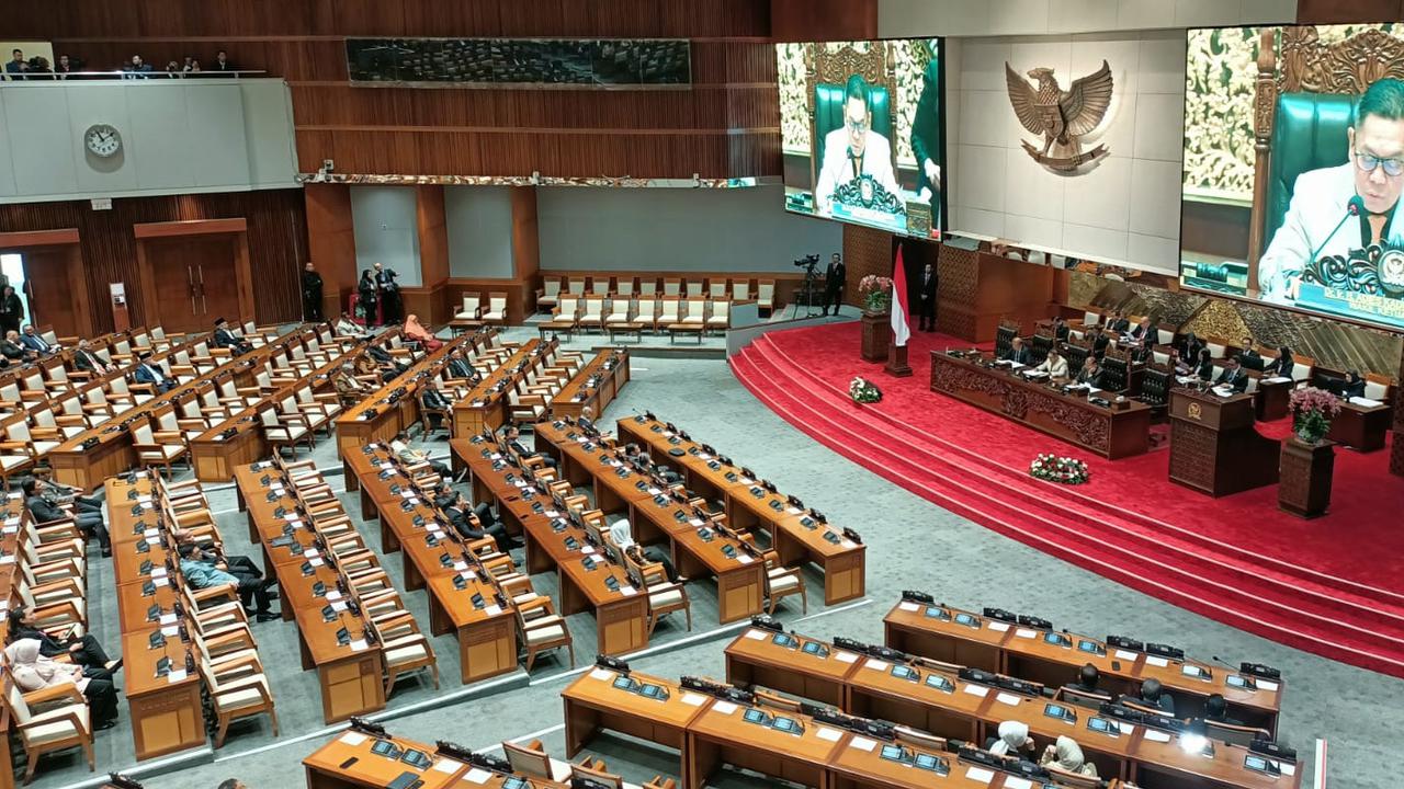 Wacana Caleg Harus Maju di Dapil Sesuai KTP saat Pemilu, Anggota DPR Berani?