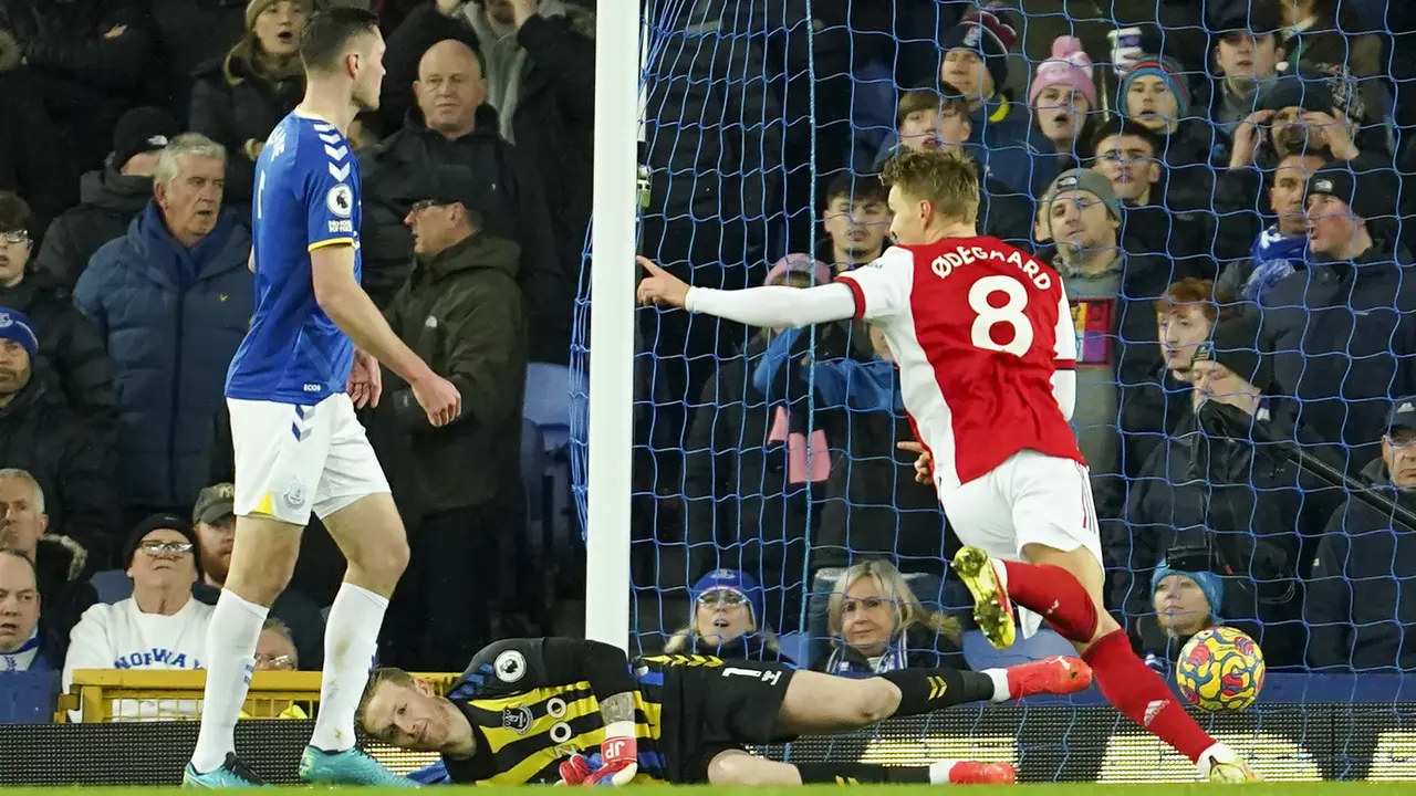 Foto: Arsenal Jadi Korban Pelepas Dahaga 8 Partai Tanpa Kemenangan Everton di Liga Inggris