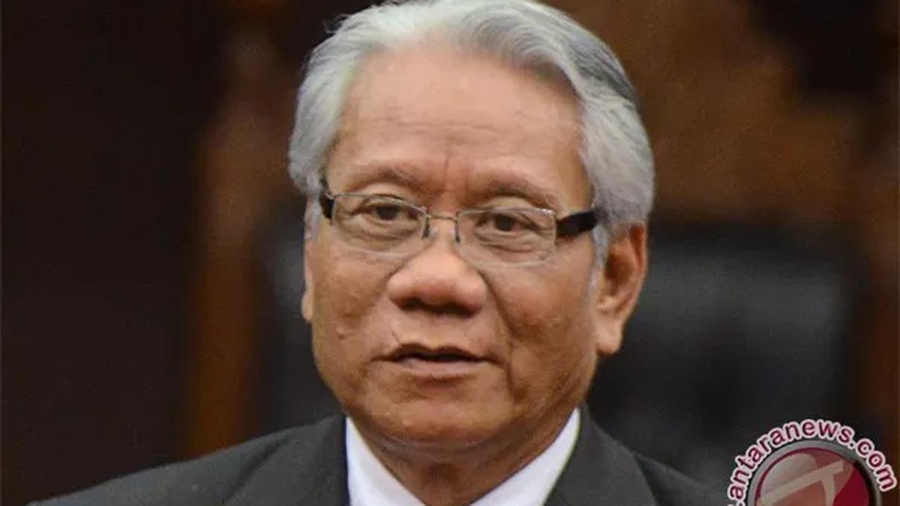 Harjono menyebut, Firli memberitahukan kepada pimpinan lain soal pertemuan dengan SYL saat kejadian itu sudah ramai di pemberitaan.<br>
