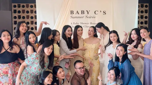 Pesona Bumil Cantik Chelsea Islan di Momen Baby Shower, Glowing Maksimal dengan Summer