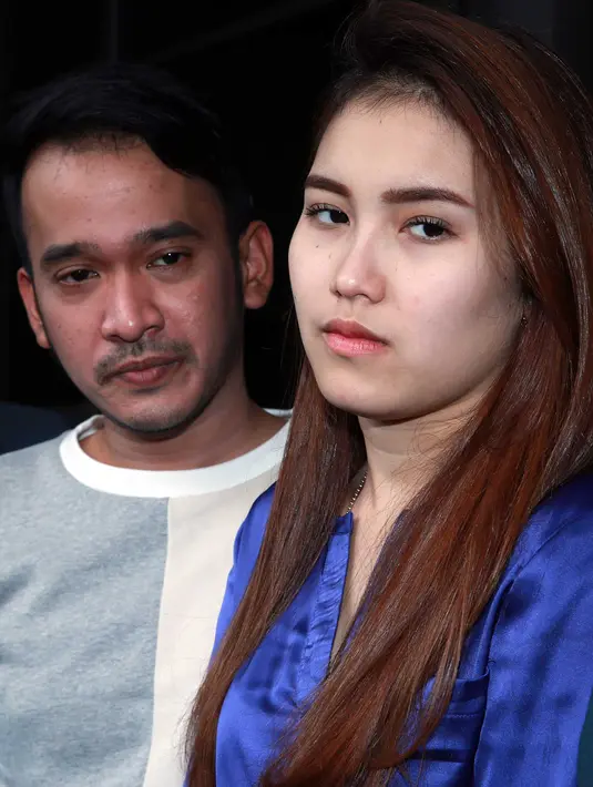 'Gerah' dengan perilaku 'haters', Ayu Ting Ting melaporkannya ke Polda Metro Jaya, Jakarta Selatan, Jumat (14/8/2015). (Deki Prayoga/Bintang.com)