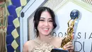 Yang terbaru perempuan kelahiran Surabaya, 1 Oktober 1990 itu dinobatkan sebagai Penyanyi Dangdut Wanita Populer ajang Indonesian Dangdut Awards 2017 yang pada Jumat (13/10). (Deki Prayoga/Bintang.com)