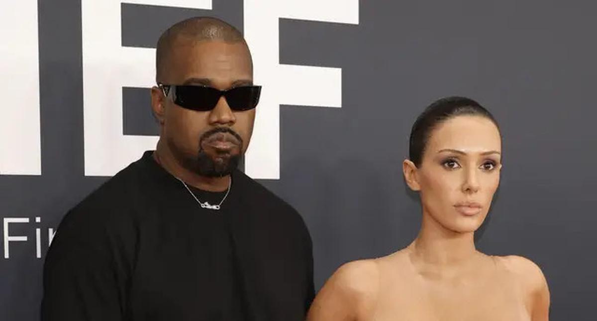 Alasan Bianca Censori Tak Ditangkap Kepolisian LA Usai Tampil Bugil di Grammy Awards 2025
