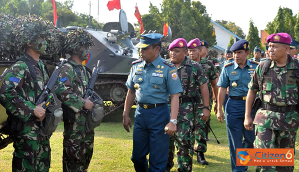 Citizen6, Surabaya: Angkatan Laut AS datang ke Surabaya dengan tiga kapal perang, yaitu USS Germantown  (LSD - 42), USS Vandegrift (FFG - 48), dan USCG Waesche, yang bersandar di Dermaga Jamrud Tanjung Perak Surabaya. (Pengirim: Budi Abdillah)        