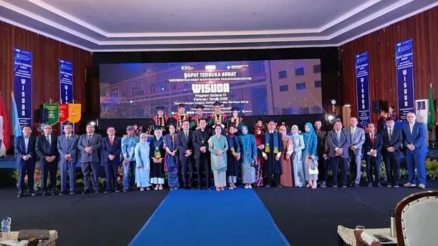 Wisuda VI Periode I Tahun 2025 Universitas HKBP Nommensen Pematangsiantar