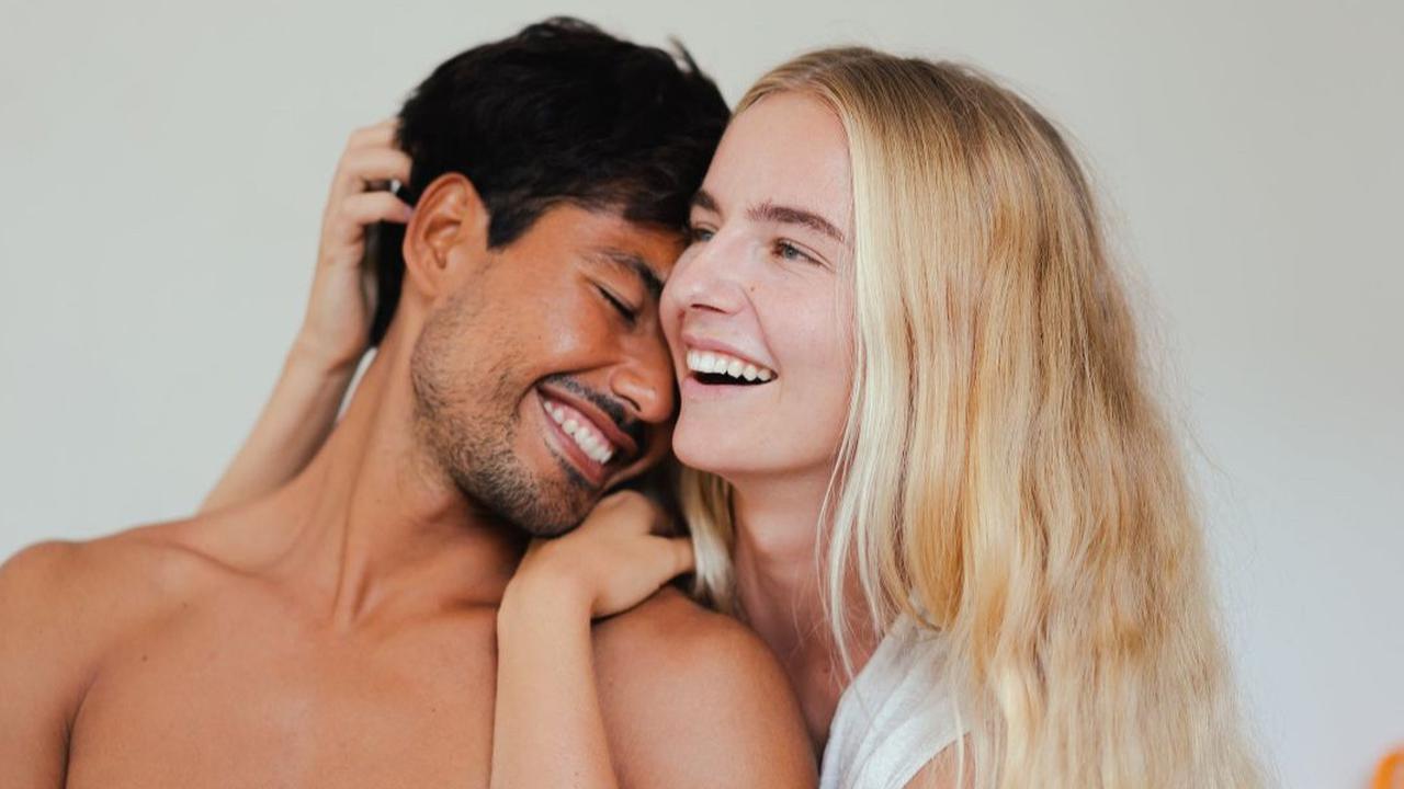 8 Posisi Bercinta yang Aman dan Paling Memuaskan bagi Pasangan yang Baru Menikah