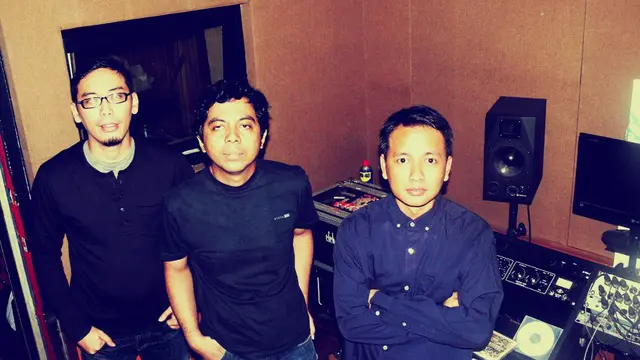 10 Lagu yang Enak Didengarkan Saat Pulang Kerja