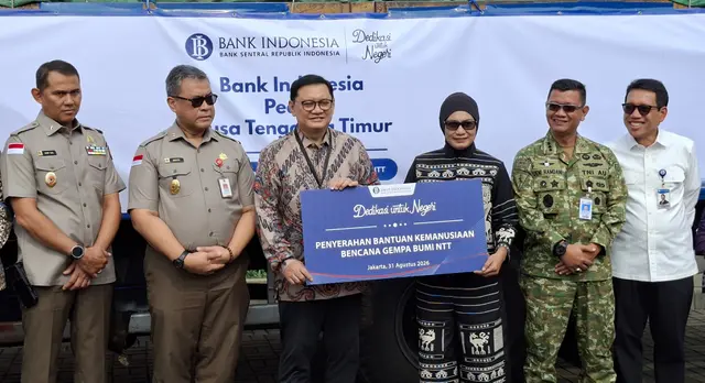 Bank Indonesia (BI) mengirim bantuan logistik bagi korban bencana gempa di Nusa Tenggara Timur (NTT).