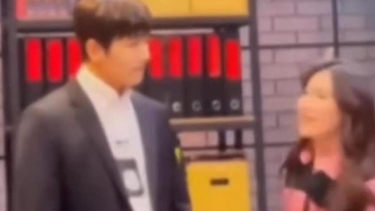 Potret Ayu Ting Ting Terus Pegang Tangan Ji Chang Wook, Penggemar Dibuat Iri Maksimal