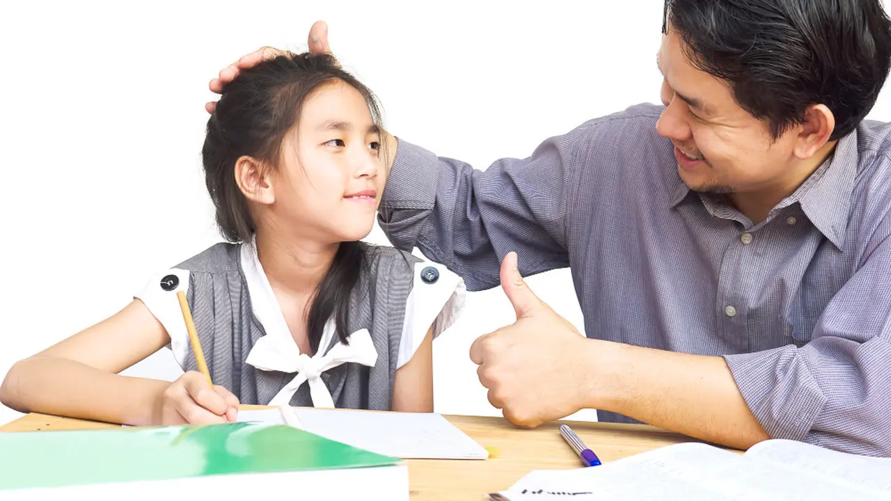 5 Tips Membimbing Anak Tumbuh Empatik dan Menghargai Orang Lain