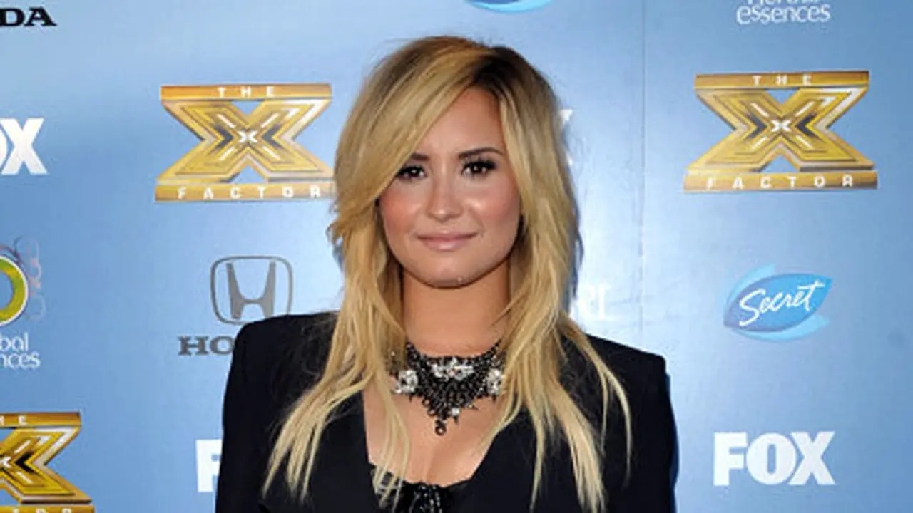 demi-lovato-130910c.jpg