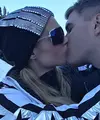 Sebelum melamar sang kekasih saat perjalanan ski ke Pegunungan Aspen, Colorado beberapa waktu lalu, Chris terlebih dulu menemui ayahnya Paris Hilton dang meminta izin untuk menikahinya. (Instagram/parishilton)