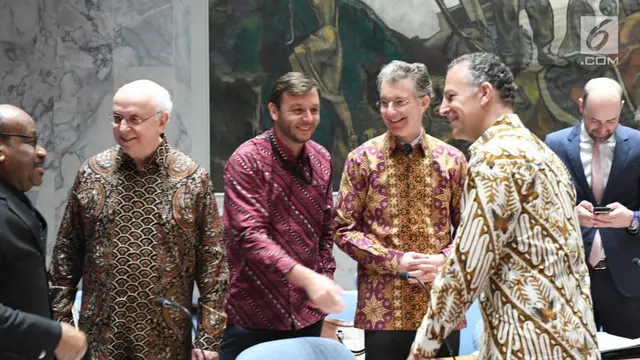 Bangga, Delegasi DK PBB Kenakan Batik Saat Sidang