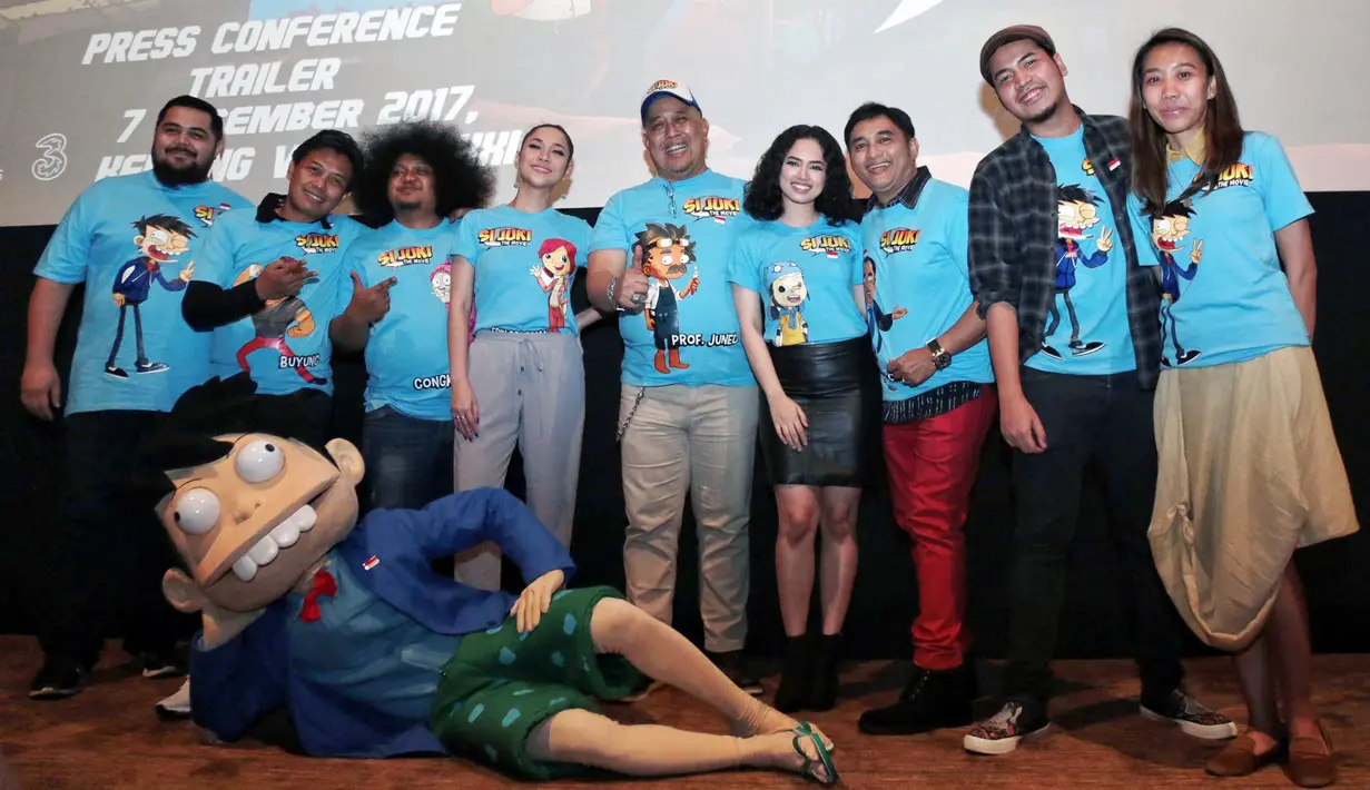 Bunga Citra Lestari dan para pengisi suara alias dubers saat peluncuran trailer 'Si Juki The Movie' di XXI Kemang Village, Jakarta Selatan, Kamis (7/12/2017). (Adrian Putra/Bintang.com)