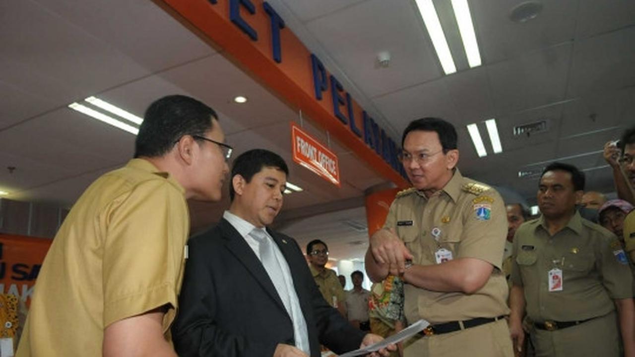 Usai cuti Lebaran, Menteri Yuddy sidak kantor Ahok